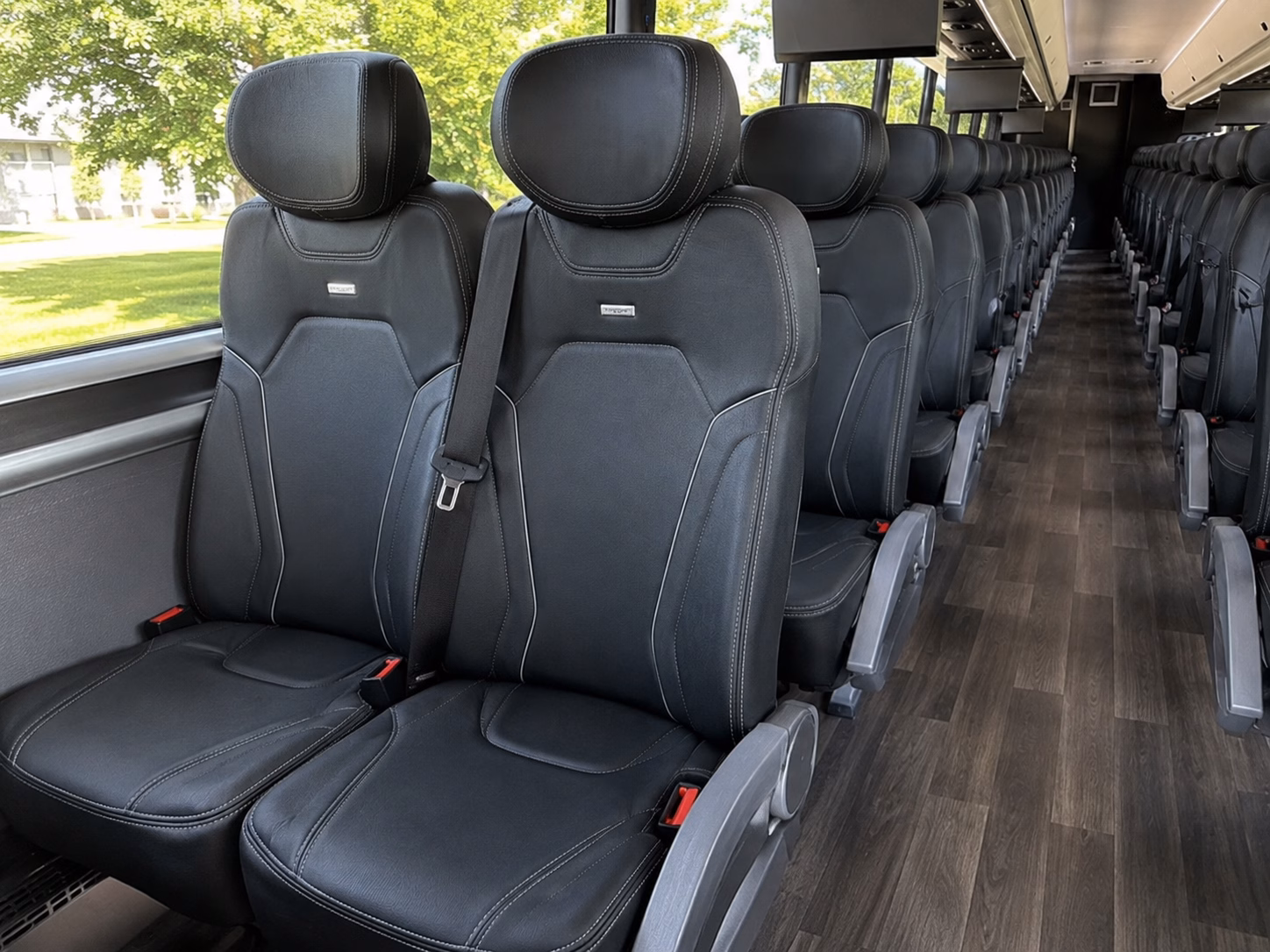 bachelorette party bus rentals for waterbury wine tours