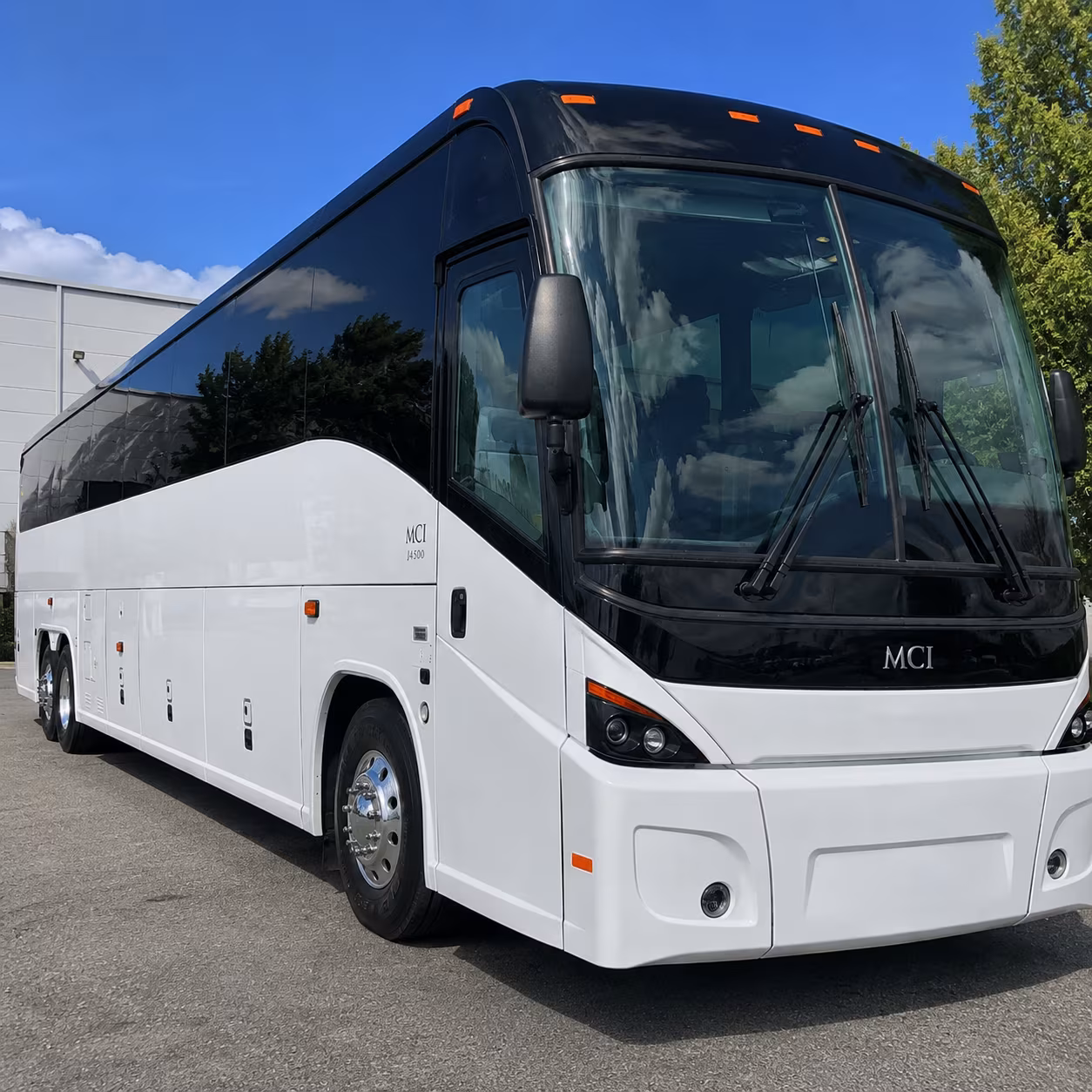 charter buses for hartford field trips from waterbury schools