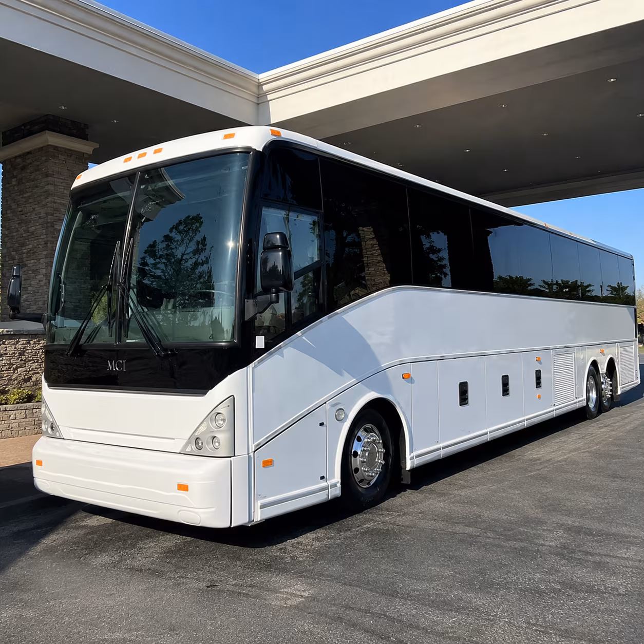 charter buses to total mortgage arena for waterbury raiders games