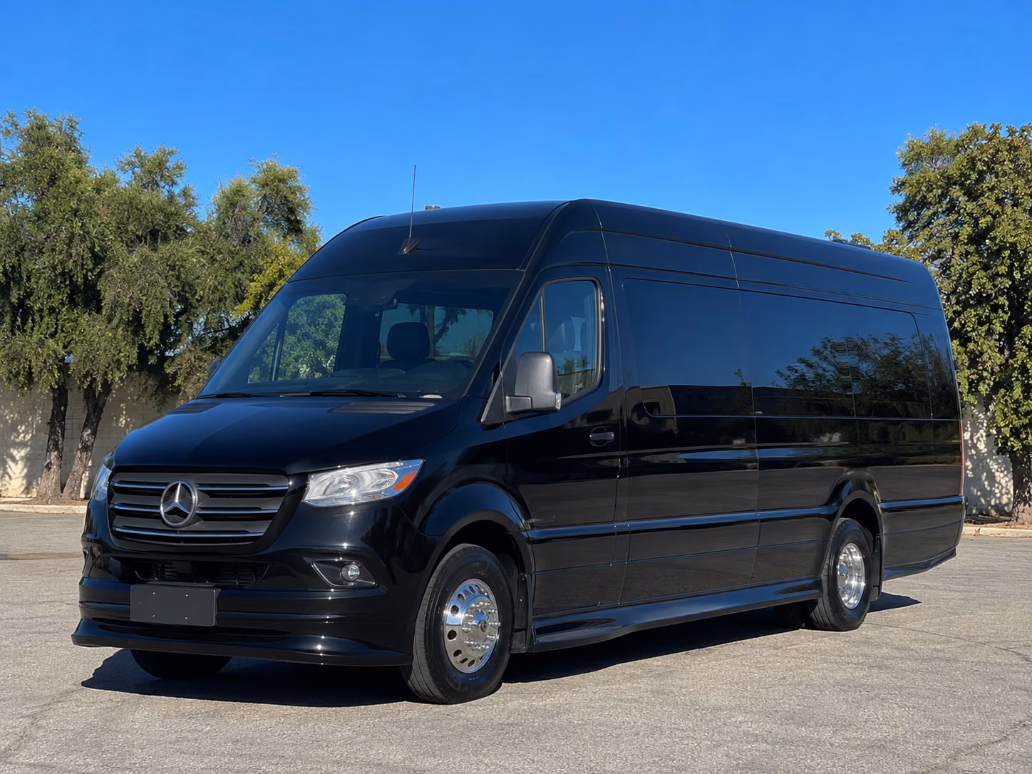 transportation serving waterbury and nearby cities